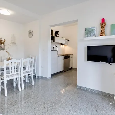 Apartment Lanatea ***Sea View*** Rtina Exterior photo