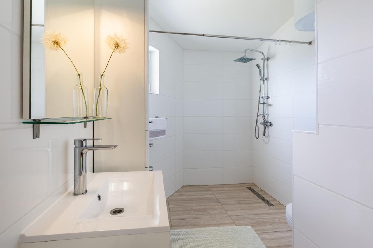 Apartment Lanatea ***sea View*** Rtina