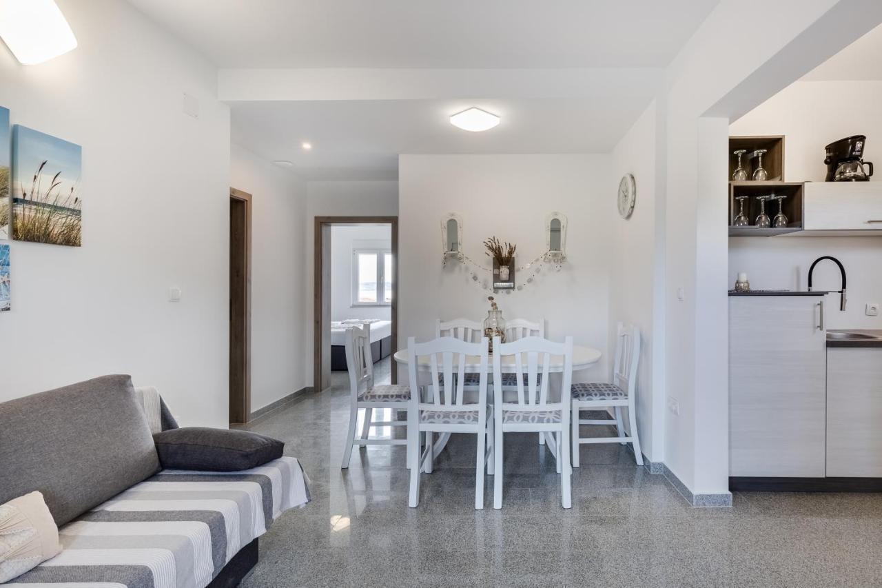Lanatea ***sea View*** Apartma Rtina